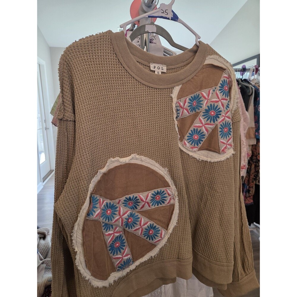 Pol Peace Sign Sweater 25 Pit To Pit New with Tags Size Small Oversized